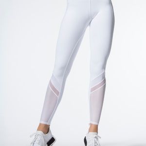 ALO Yoga Elevate Leggings