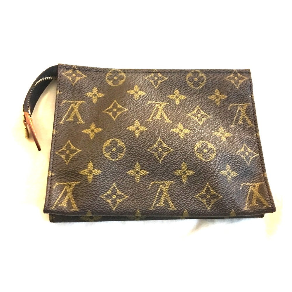Louis Vuitton Clutch