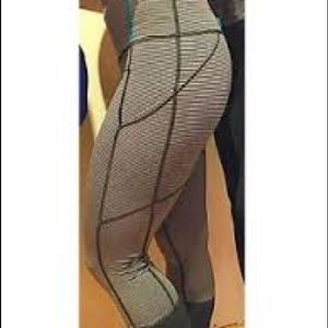 SOLD Lululemon stripes slate gray/black rebel runn