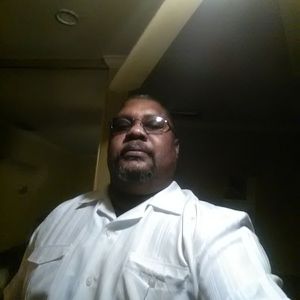 Meet your Posher, Levi