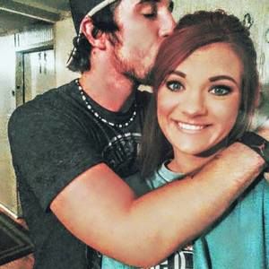 Meet your Posher, Abigail