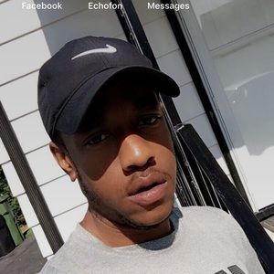 Meet your Posher, Daron