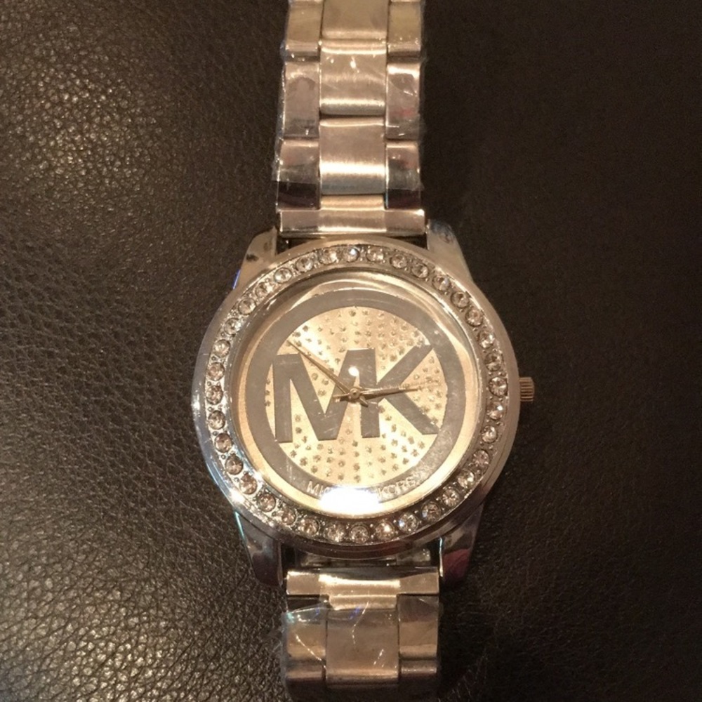 Mk watch