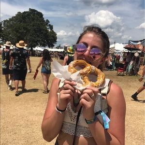 Meet your Posher, Erica