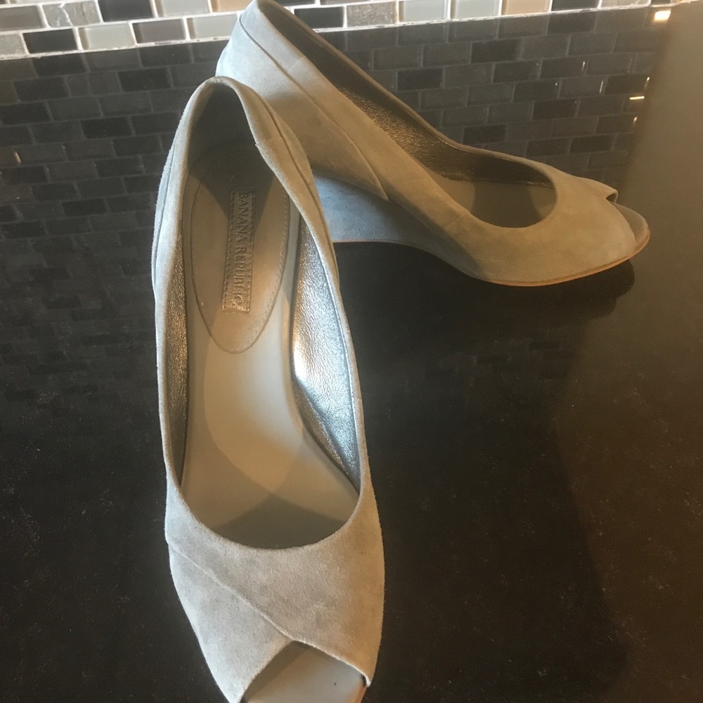 Suede Banana Republic Wedges