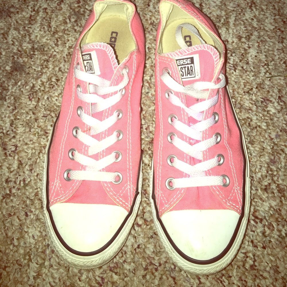 Pink converse *trade for jwiz1982*