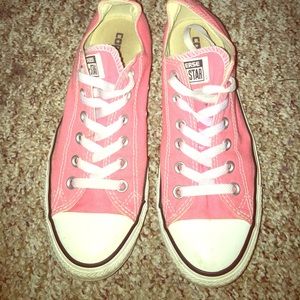 Pink converse *trade for jwiz1982*