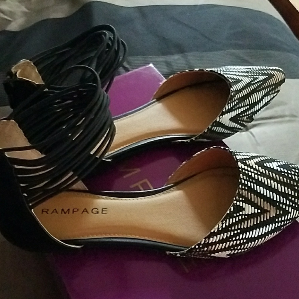 Shoes - Picture 2 of 3