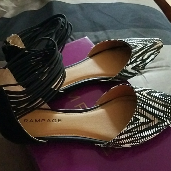 Shoes - Picture 2 of 3