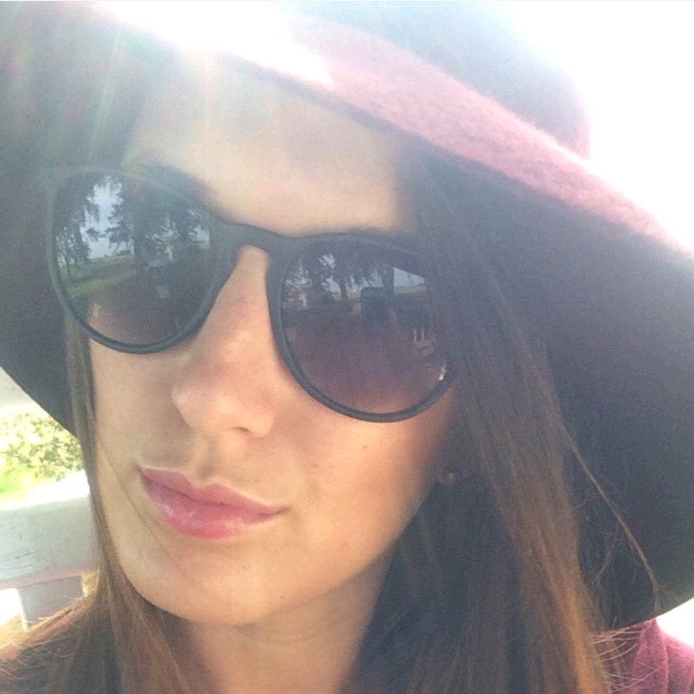 Meet your Posher, Tiffany