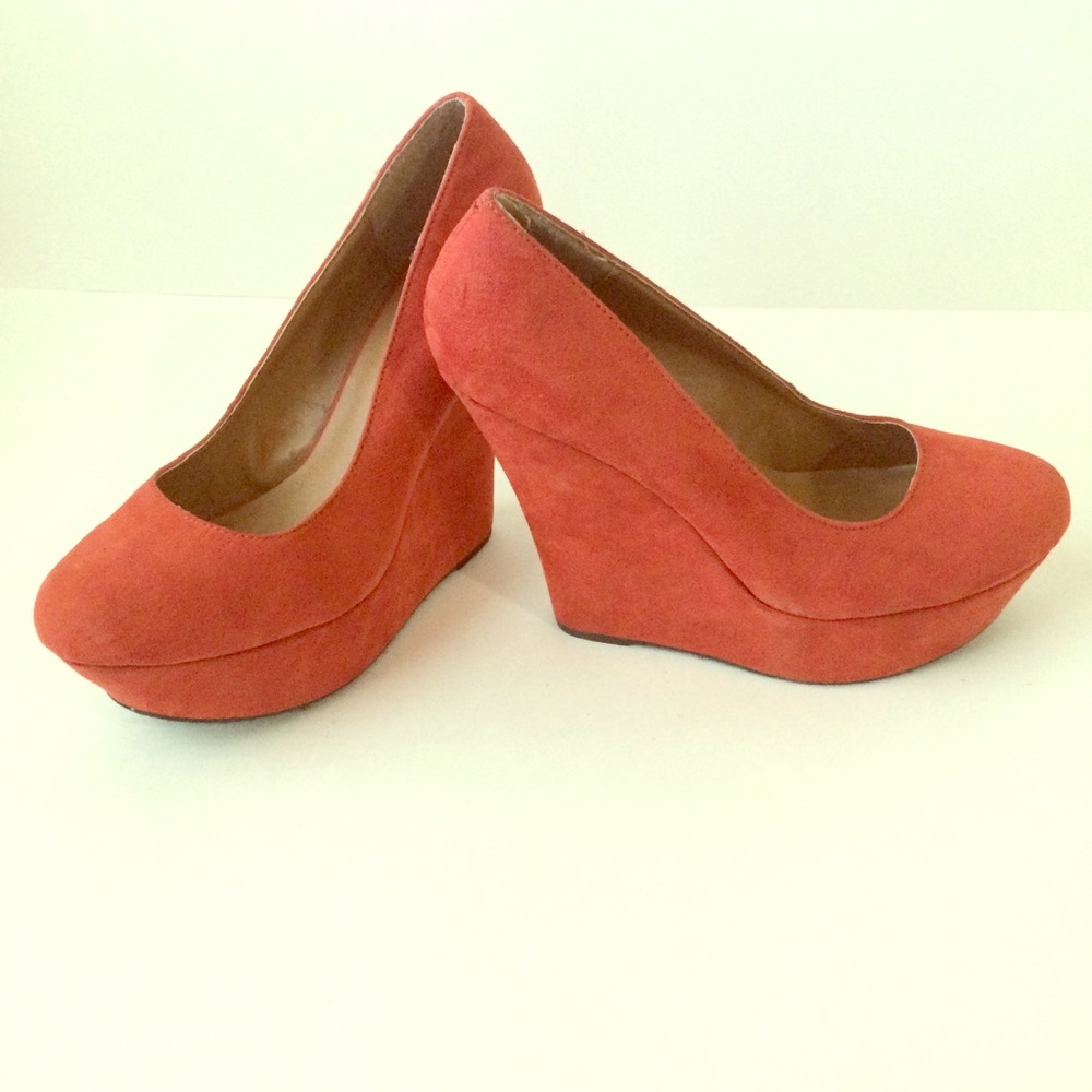 Orange Wedges Size 10