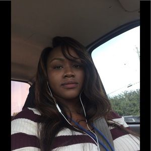 Meet your Posher, Jasmine