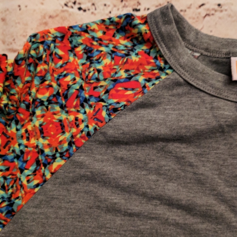 Lularoe Randy XXS Heather Gray Raglan Tee - Picture 4 of 4