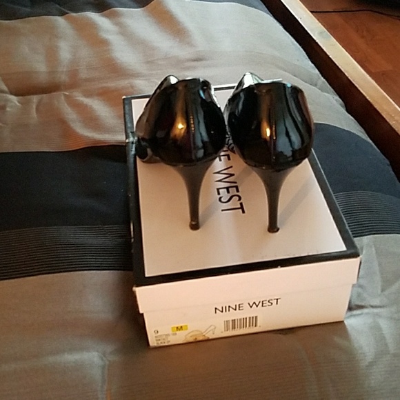 Shoes - Picture 3 of 3