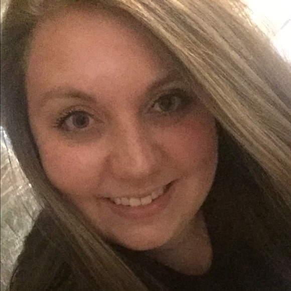 Meet your Posher, Kacy - Picture 1 of 1