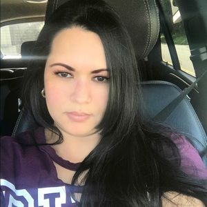 Meet your Posher, Yaneysi