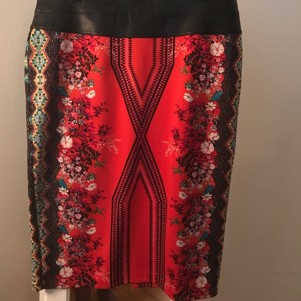 Bisou Bisou Red & Black multi color skirt