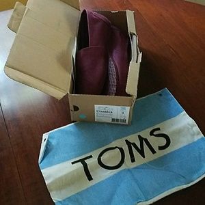 Toms Classics burgundy Earthwise women's 9