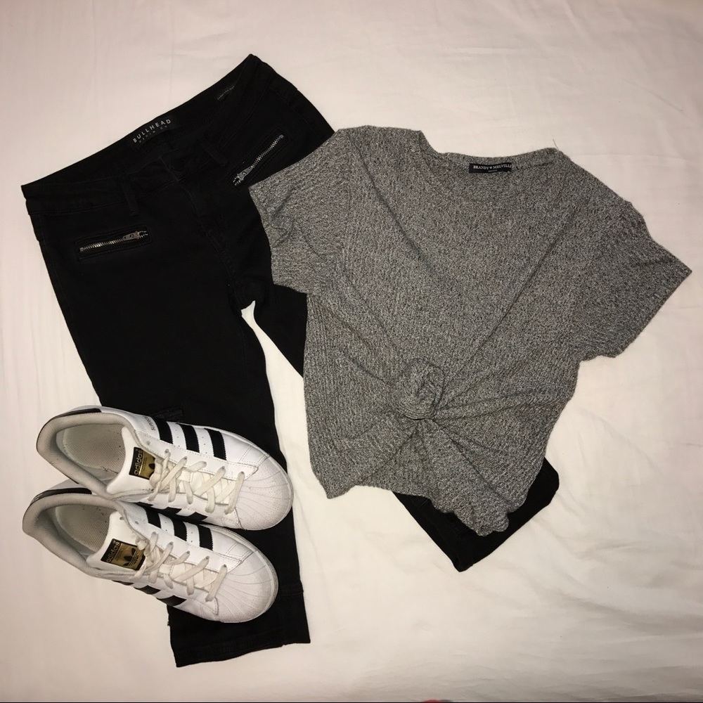 Bullhead black "cargo" jeans 💛