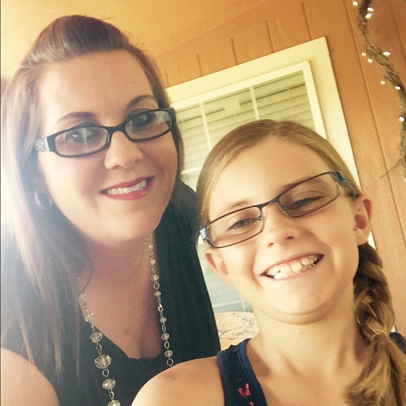 Meet your Posher, Amy - Picture 1 of 1