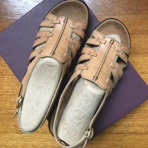 Women's CLARKS Lexi Marigold/Sandal