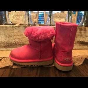 Kids pink sparkle UGGS