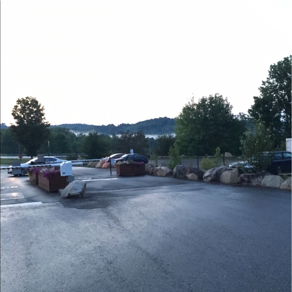 Meet your Posher, Carlie