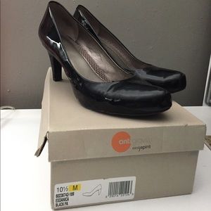 Easy Spirit Anti-Gravity Black Heels, size 10.5