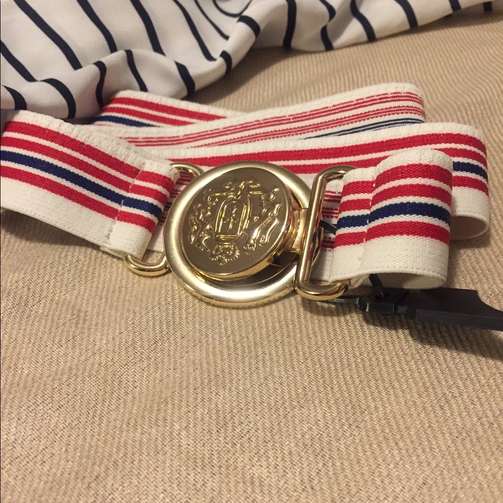 The Limited flexible belt, NWT