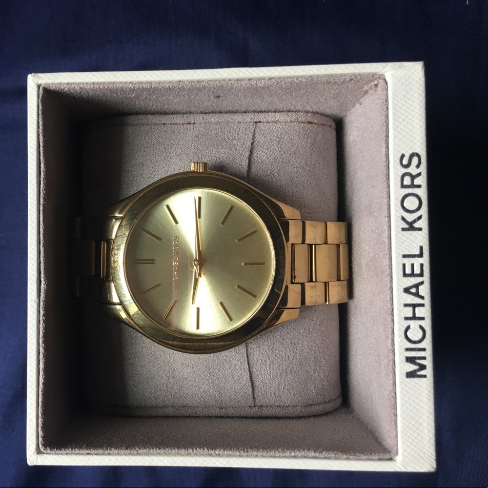 Watch - Picture 2 of 4