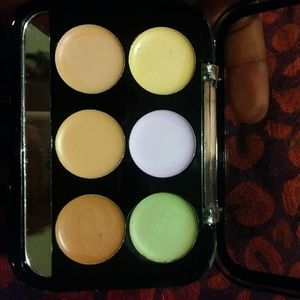 CORRECTOR AND CONCEALER