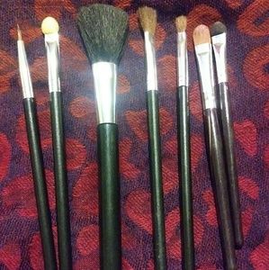 7 PIECE MAKEUP TOOL SET