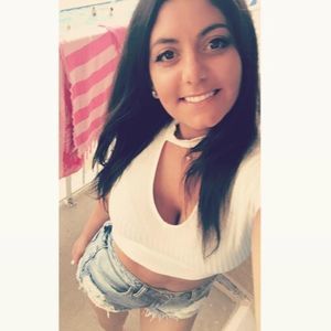 Meet your Posher, Racquel