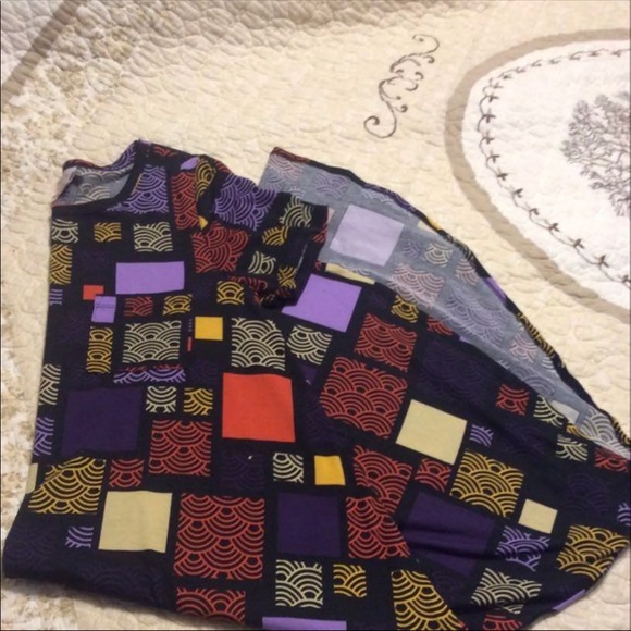 Lularoe Carly size small - Picture 2 of 2