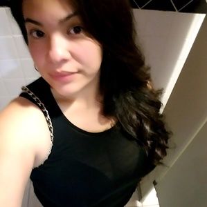 Meet your Posher, Valerie