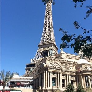 Meet your Posher, Sherry