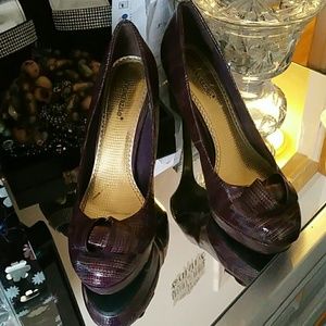 Shoe dazzle purple pumps
