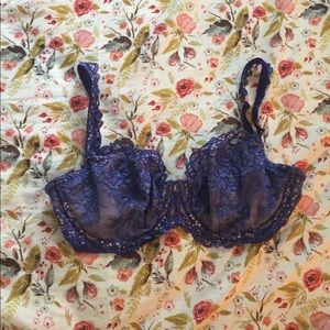 Victoria's Secret 32 DDD bra.