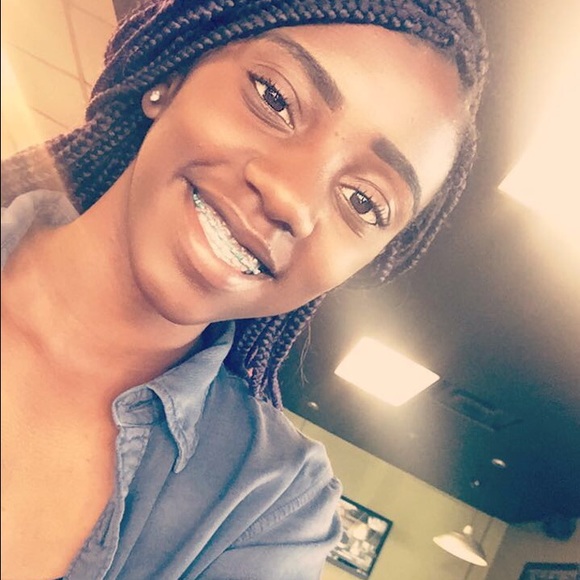 Meet your Posher, Tinya - Picture 1 of 1