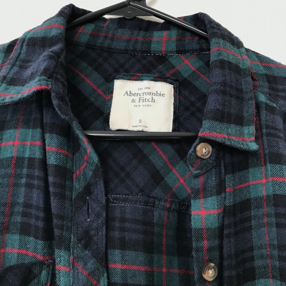 abercrombie & fitch flannel buttondown shirt