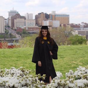 Meet your Posher, Crystal