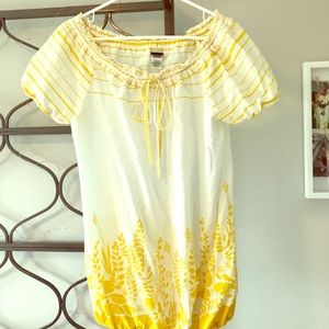Beautiful yellow and white Patagonia blouse