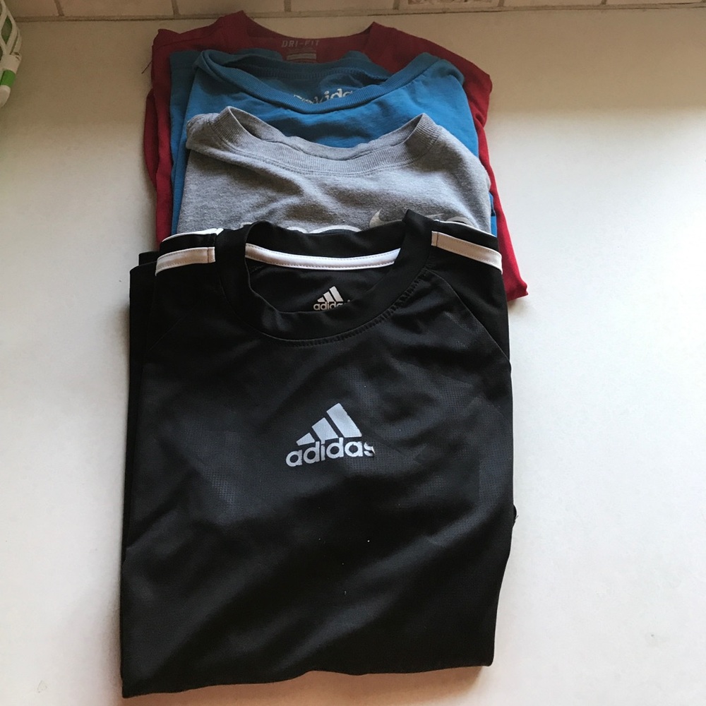 Boys tshirt bundle size medium.