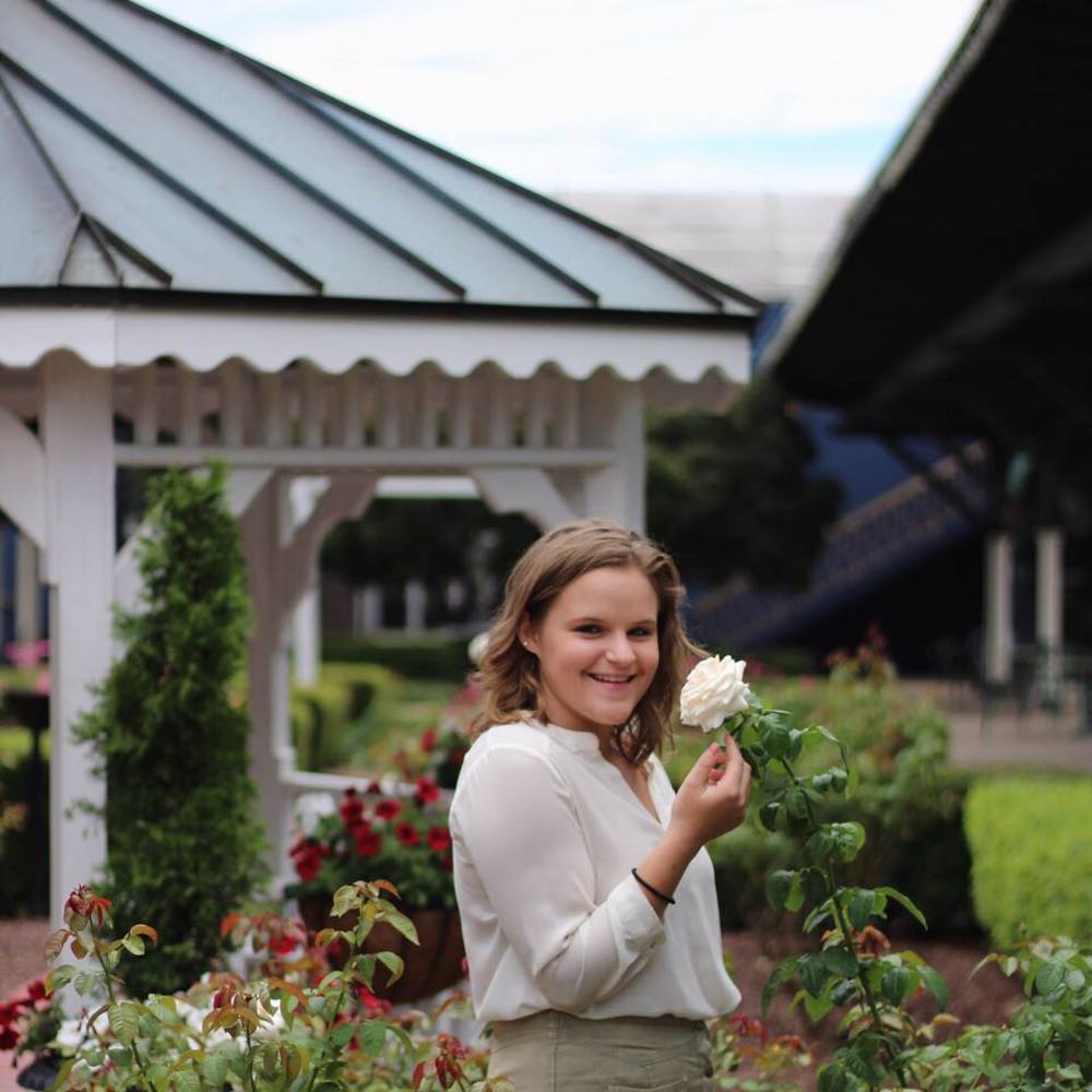 Meet your Posher, Mackenzie