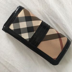 Burberry wallet
