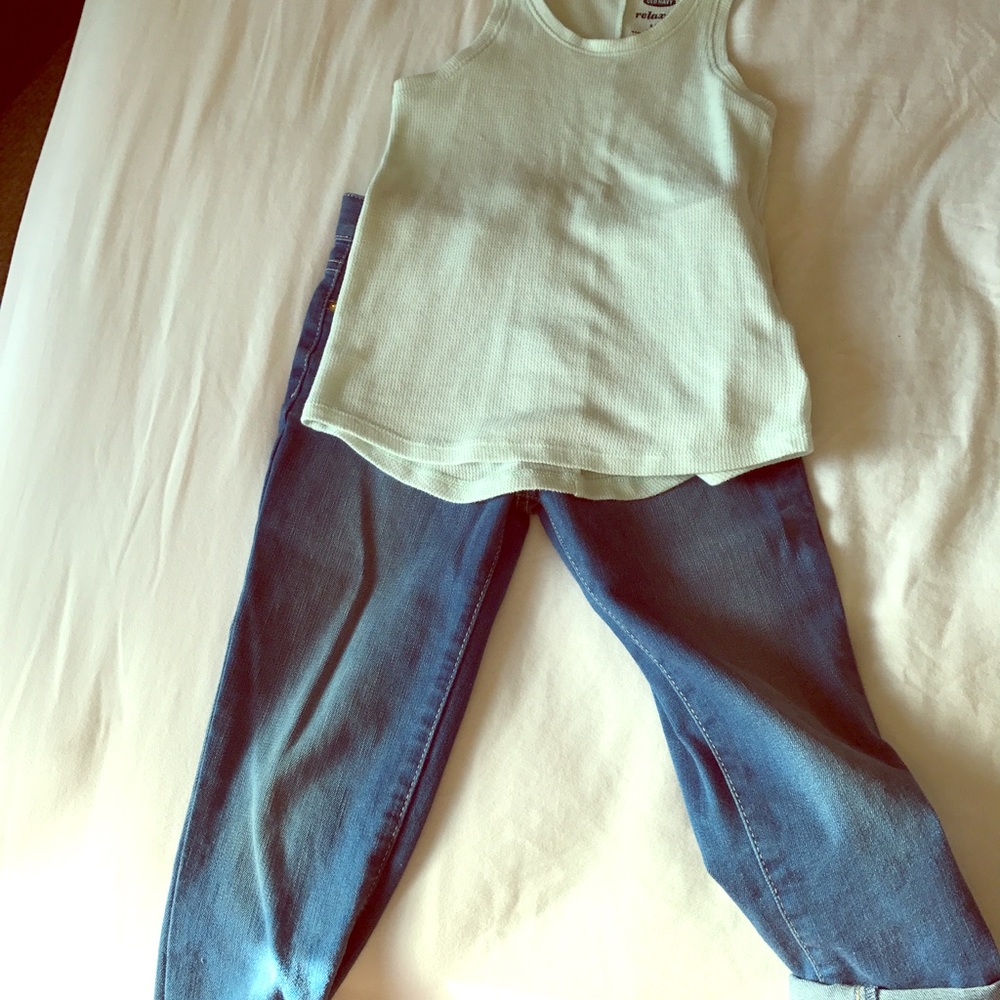 Old navy teal flowy top, great for hot days!