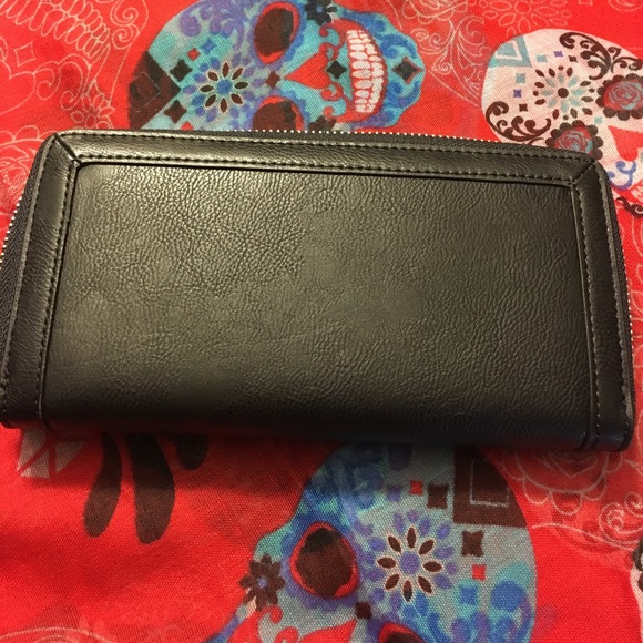 Harley Davidson Leather Wallet - Picture 2 of 5