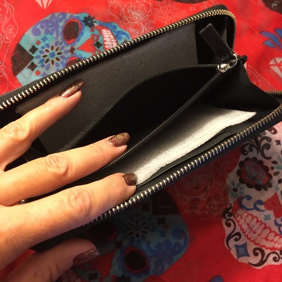 Harley Davidson Leather Wallet - Picture 4 of 5