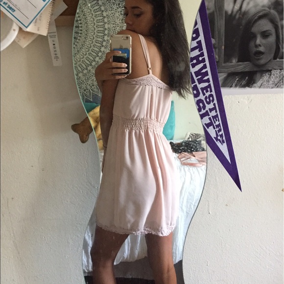 Blush Pink Vintage-Looking Dress - Picture 3 of 7