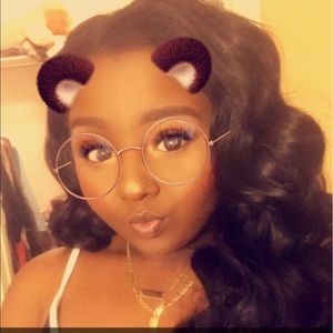 Meet your Posher, Antoniece